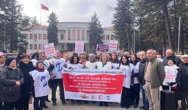 Eskişehir'de sağlık çalışanlarından Bakan’a çağrı!