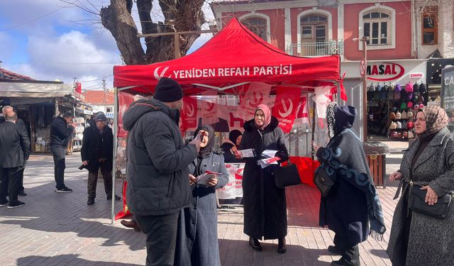 Yeniden Refah Partisi Hamamyolu’nda stant açtı