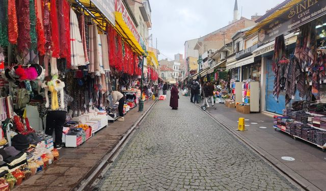 Kış aylarında Eskişehir'de çeyiz dükkanları sessizleşti