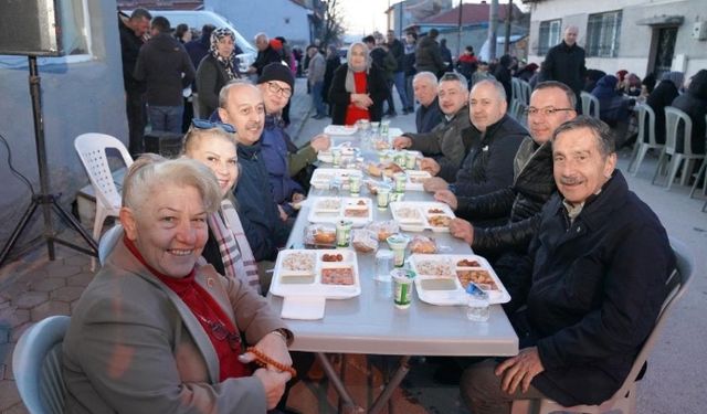 Eskişehir Yeşiltepe Mahallesi'nde iftar programı düzenlendi