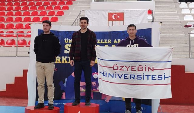 BŞEÜ satranç takımı, şampiyonlukla gururlandırdı