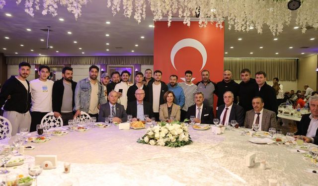 Ünlüce ve Kurt’tan şampiyona tebrik