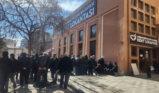 Eskişehir Kent Lokantalarında yoğunluk bitmiyor...