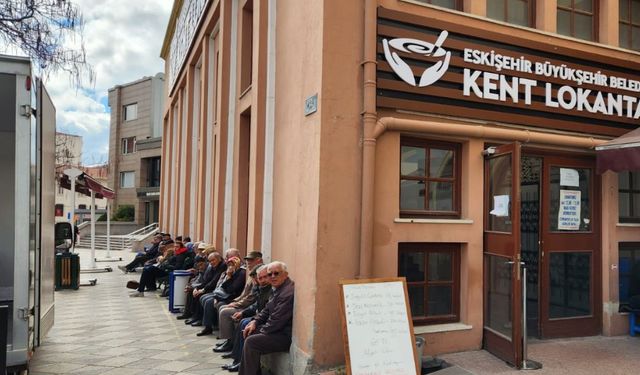 Eskişehir'de o kuyruktan çıkamıyorlar: Sebebi ise...