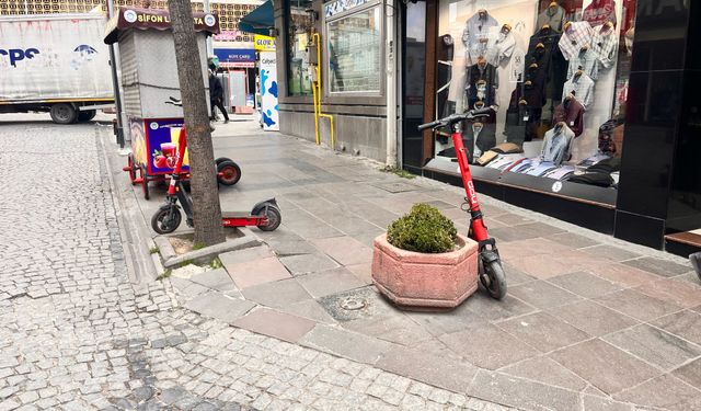 Eskişehir'de scooterları gelişi güzel bırakıyorlar