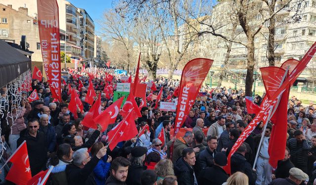 Eskişehir yine meydanlarda!