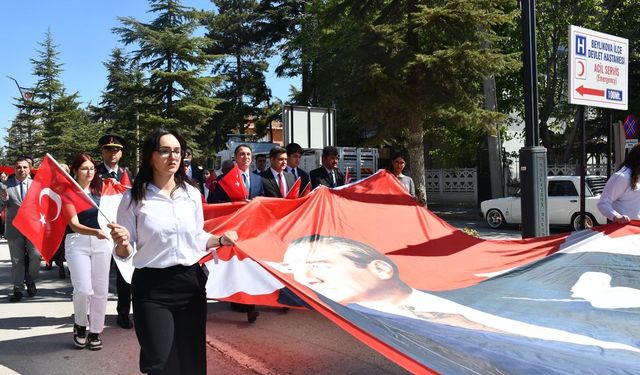 Beylikova, 19 Mayıs’ı gençlerle birlikte coşkuyla kutladı