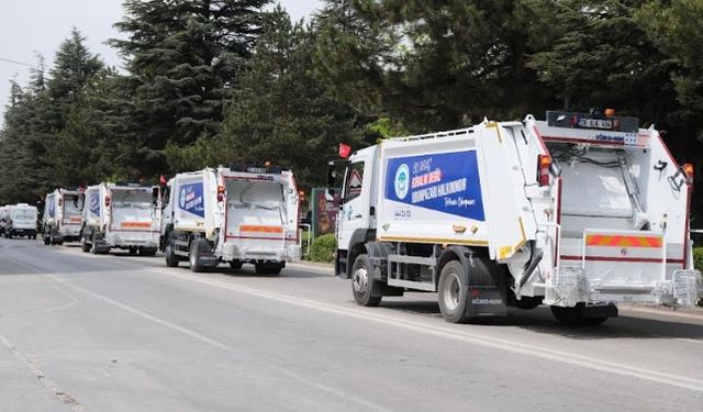 Odunpazarı’na hizmet gücü: Belediyeye 14 yeni araç