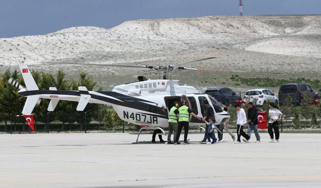 Sivrihisar semalarında gençlik coşkusu: Helikopterle uçtular