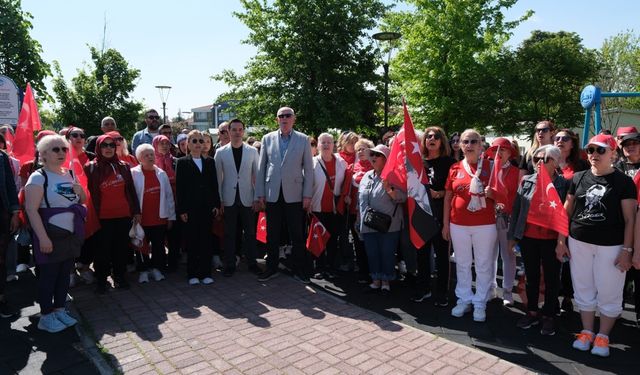 Başkan Kurt: "Halk bayramını unutmuyor!"