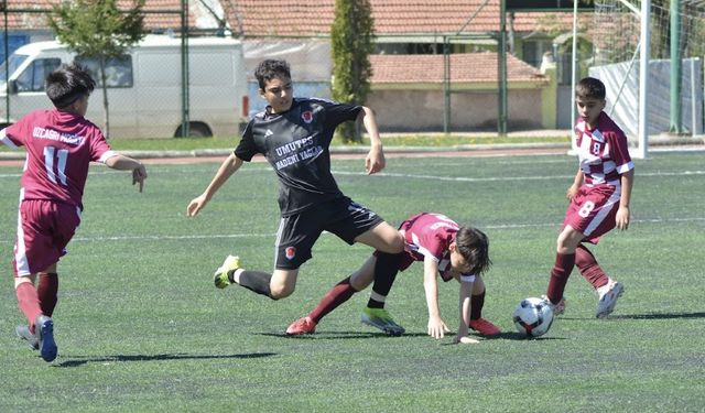 U13 Ligi’nde final yolu açılıyor!