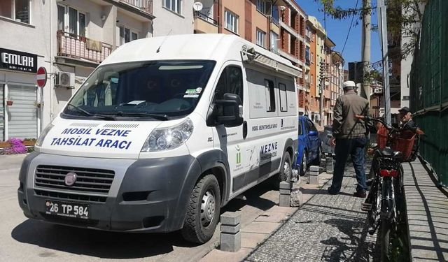 Eskişehir'de vatandaşın işini kolaylaştıran araç!