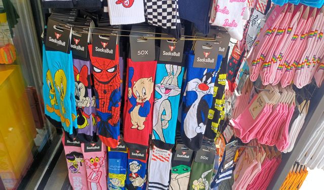 Çizgi filmli çoraplara talep arttı