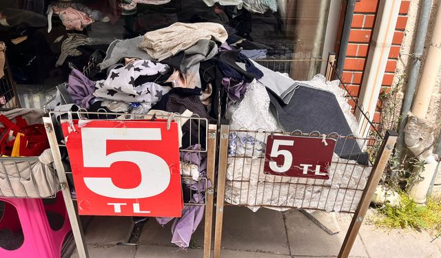 Parça kumaşlar Eskişehir'de 5 liradan satışta