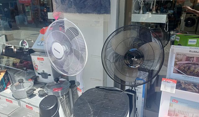 Eskişehir'de yaz sıcaklarının kurtarıcısı raflarda yerini aldı