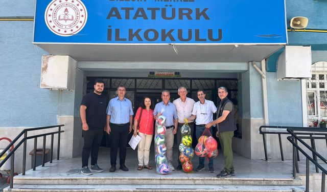 Bilecikli öğrencilerden geri dönüşüme örnek davranış!