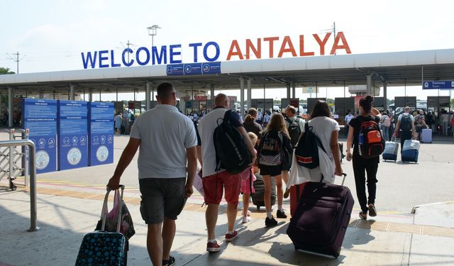 Bayramda tatilinde rekor yolcu hizmeti: Bir günde 195 bin yolcu!