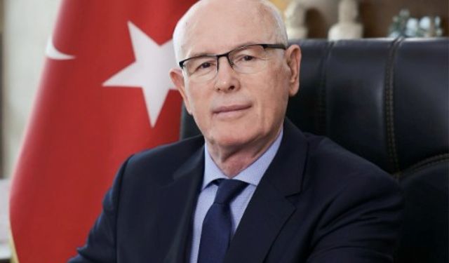 Başkan Kurt'tan Babalar Günü mesajı!