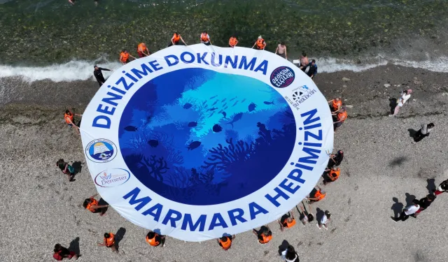 Mudanya’da “Temiz Deniz” çağrısı: Marmara için dev pankartlı mesaj