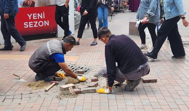 Eskişehir'de oynayan kilit taşları yenileniyor