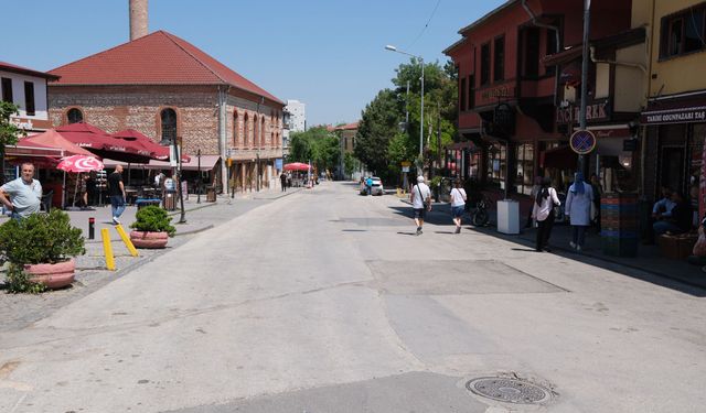Eskişehir'de bayram alışverişi yol engeline takıldı!