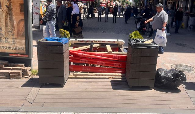 Eskişehir'in göbeğindeki kazı çalışmasına aman dikkat