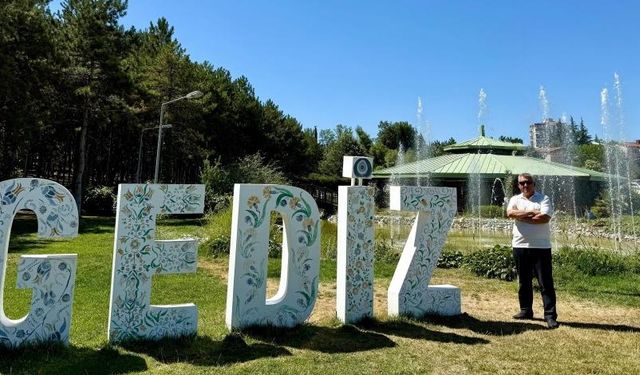 Gediz’in manevi rehberi ve şairi şiirleriyle dikkat çekiyor