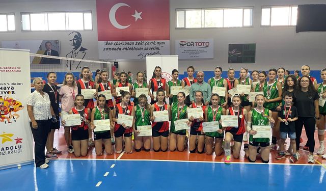 Eskişehirli kız takımı Türkiye finallerinde!