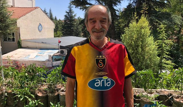 Eskişehirli esnaf iş yeri balkonunda tarım, sofrada tasarruf!