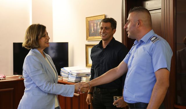 Eskişehir'de fenalaşan yolcu  için yolu değiştirdi, Ünlüce'den teşekkür