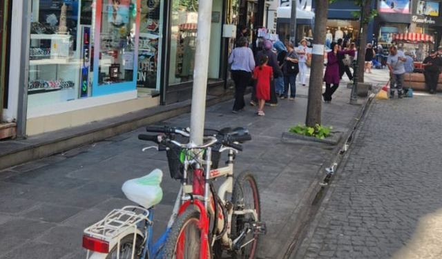 Eskişehir'de sorgulatan görüntü: Tabelaya rağmen...