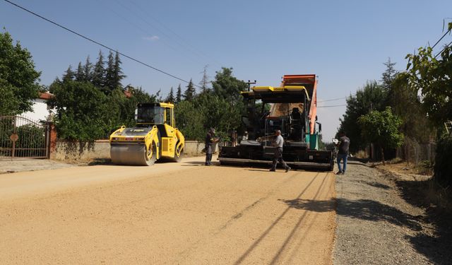Büyükşehir’den hem merkeze hem kırsala yol atağı