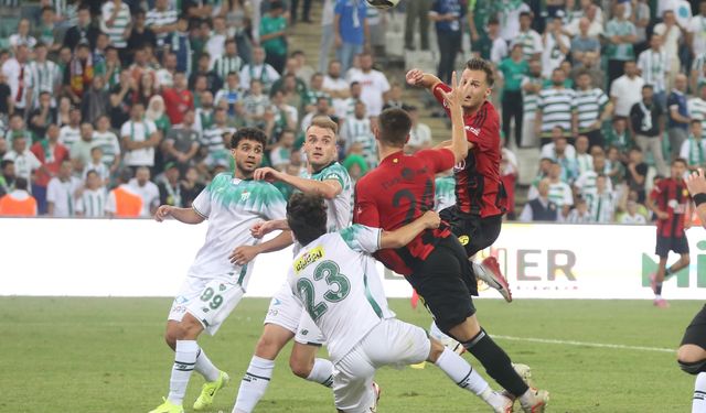 Eskişehirspor yeni transferleriyle sahada