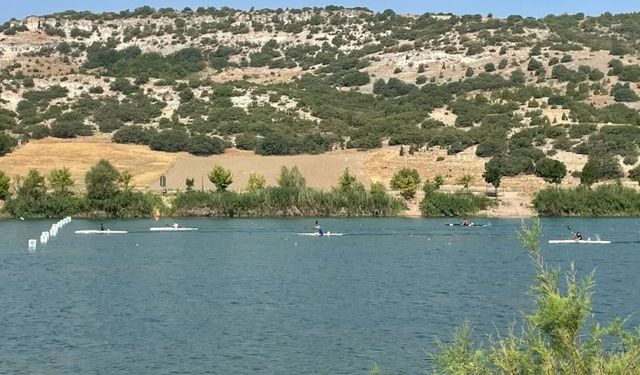 Kanoda 1000 ve 500 metre elemeleri yapıldı