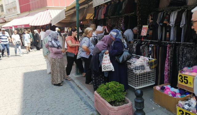 Eskişehir’de indirimi gören koşuyor