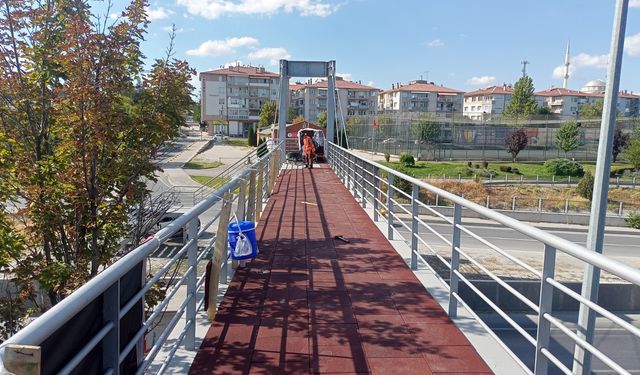 Ertuğrulgazi Mahallesi’nde üst geçit yenileniyor