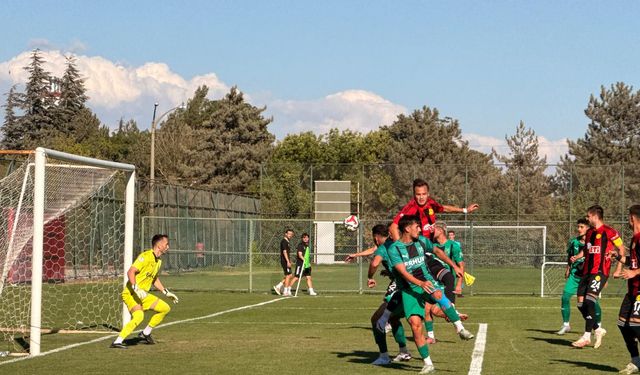 Eskişehirspor'dan hazırlık maçında galibiyet provası!