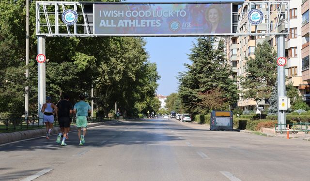 6. Uluslararası Eskişehir Yarı Maratonu'nda hangi caddeler kapalı?