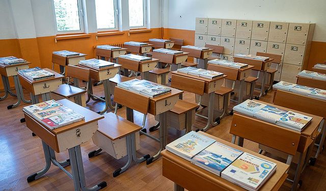 Yeni eğitim yılı başlıyor: 184 milyon kitap öğrencilerle buluşuyor