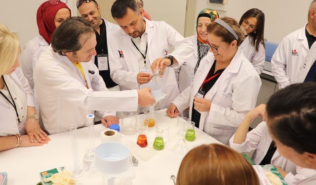BŞEÜ’de biyoloji öğretmenlerine uygulamalı biyoteknoloji eğitimi