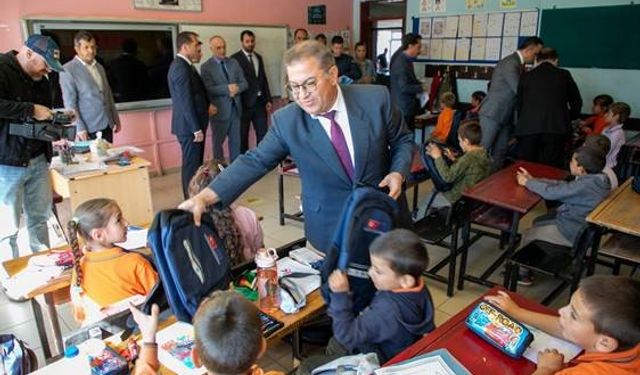 Eskişehir’de kırsaldaki 500 öğrenciye eğitim desteği