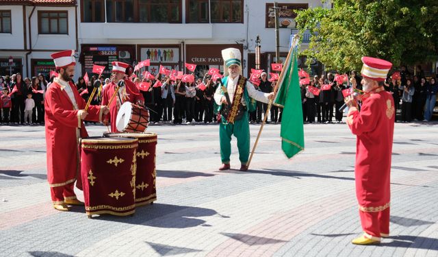 Sivrihisar 104. yıl önceki direnişini coşkuyla yaşadı