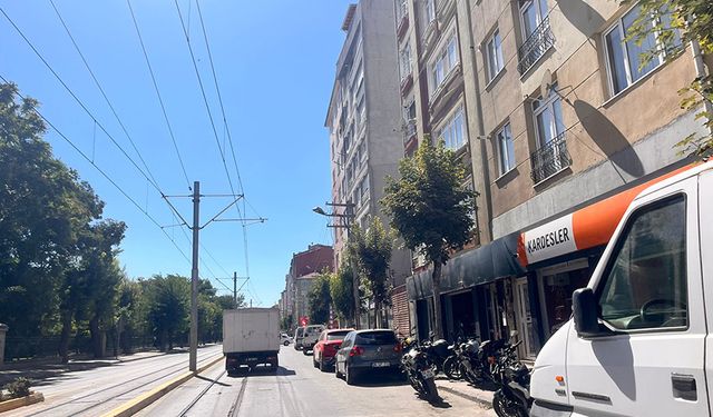 Eskişehir'deki çözülemeyen sorun tramvayları da aksatıyor
