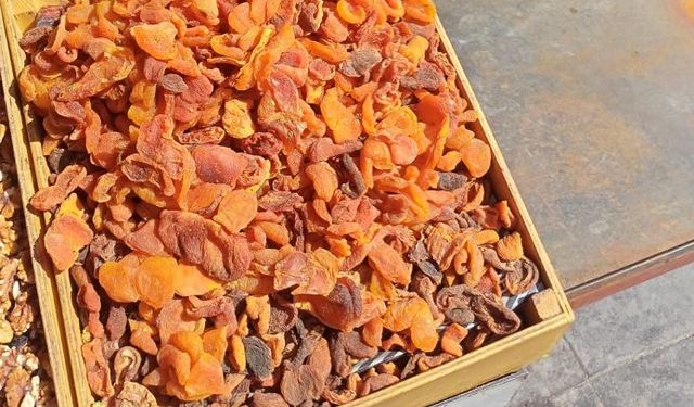 Eskişehir'de kuru kayısının fiyatı dudak uçuklattı!