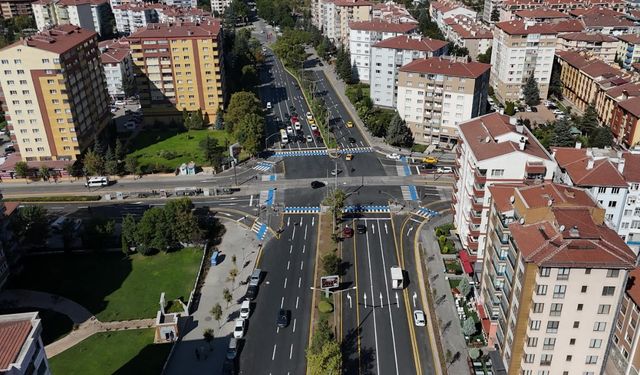 Eskişehir’in kalbinde ulaşım yenilendi