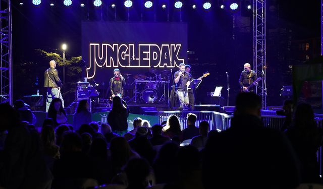 Müziğin kalbi Eskişehir'de attı: Jungledak konserine büyük ilgi!
