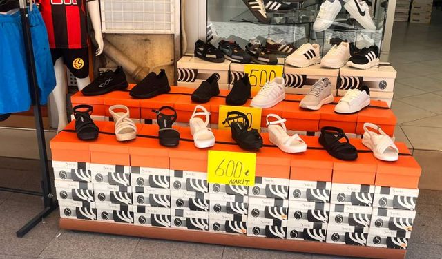 Eskişehir'de yazlık ayakkabılarda sezon sonu indirimi