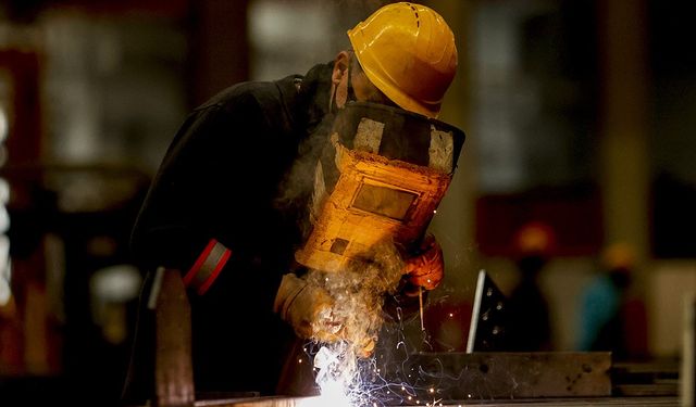 Ücretli çalışan sayısı ağustosta 16 milyonu aştı