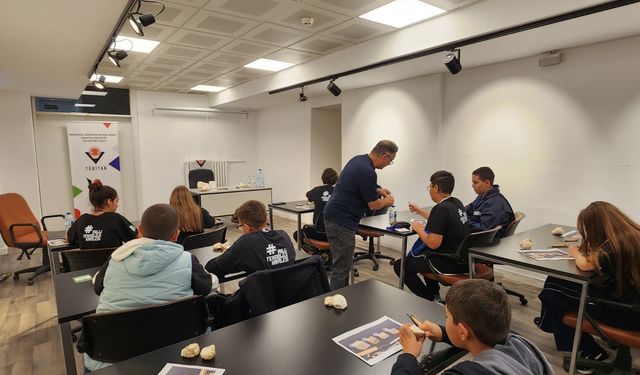 Eskişehir’de Lületaşı sanatı gençlerle buluştu