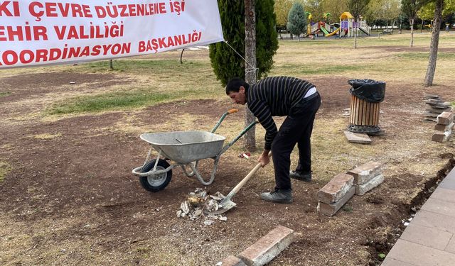 Dede Korkut Parkı’nda bakım çalışması